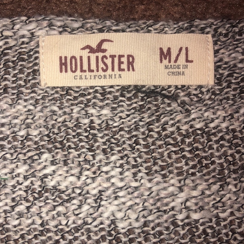 Cropped Sweater - Picture 2 of 3